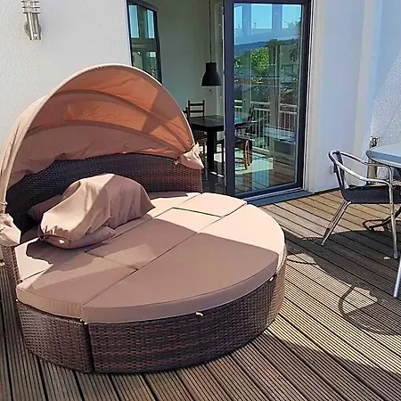 Hotel Maisonette With Fantastic View Usingen